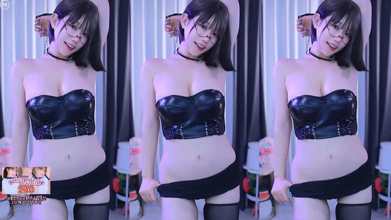 안경 쓰고 목줄 넥체인 글래머 BJㄱㄹㄹ영
